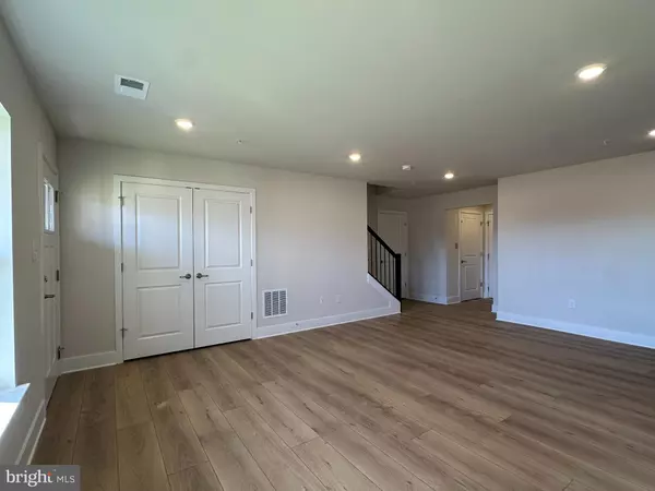 Laurel, MD 20724,1356 CRESTED WOOD DRIVE