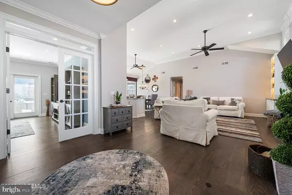 Lanoka Harbor, NJ 08734,507 LAUREL BLVD