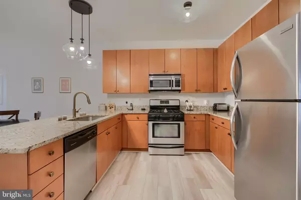 Baltimore, MD 21218,3201 SAINT PAUL ST #210