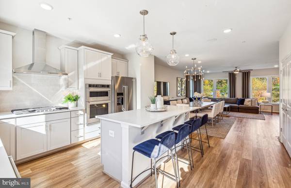 Fairfax, VA 22030,10833 CEDAR AVE