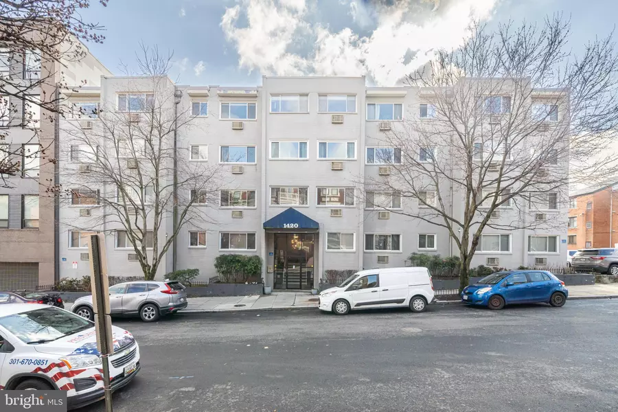 1420 CLIFTON ST NW #302, Washington, DC 20009
