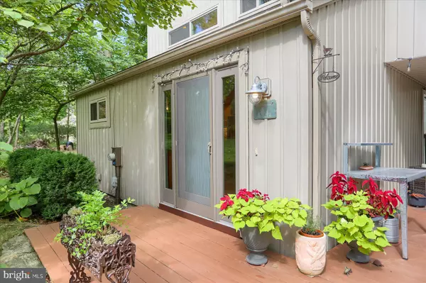 Boalsburg, PA 16827,135 W CRESTVIEW AVE