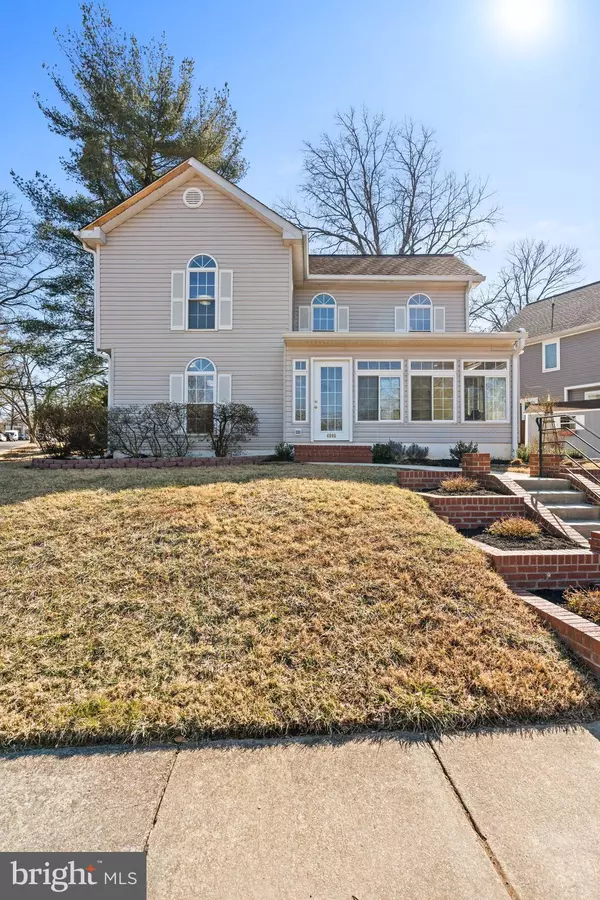 Kensington, MD 20895,4006 HALSEY CT