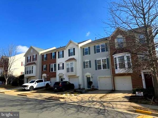 Woodbridge, VA 22191,1529 GROSBEAK CT