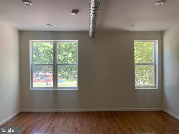 Philadelphia, PA 19143,434 S 52ND ST #3R