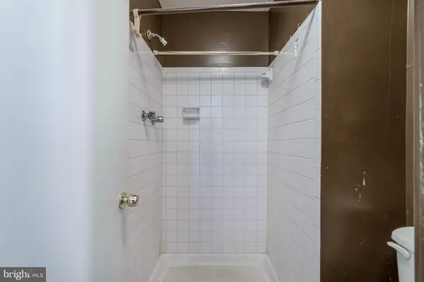 Upper Marlboro, MD 20774,10223 CAMPUS WAY S #42