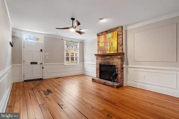 Baltimore, MD 21231,2031 E LOMBARD ST