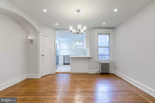 Philadelphia, PA 19131,5704 DUNLAP ST