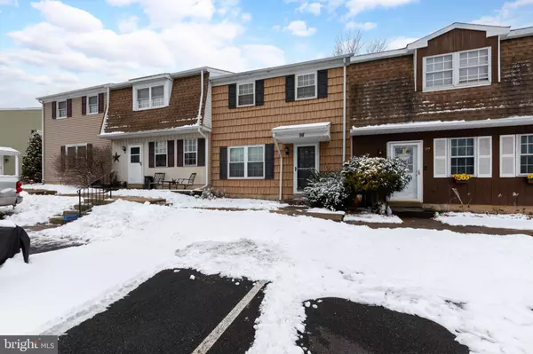 98 GREEN MEADOW LN, Telford, PA 18969
