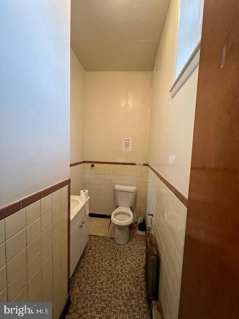 Philadelphia, PA 19141,4814 N BROAD ST