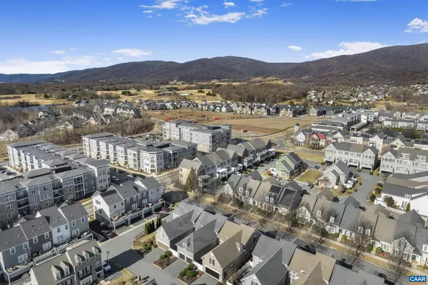 Crozet, VA 22932,5622 UPLAND DR