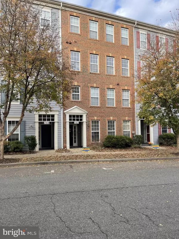 157 CHEVY CHASE ST #157, Gaithersburg, MD 20878