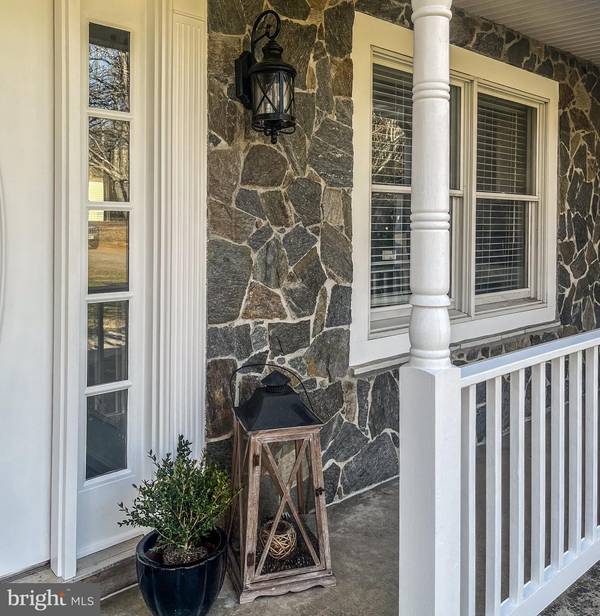 Bealeton, VA 22712,4291 DYES LN