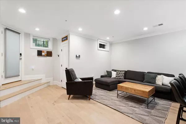 Washington, DC 20008,2150 FLORIDA AVE NW #1