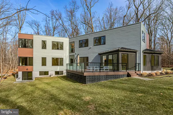 Princeton, NJ 08540,8 GARRETT LANE
