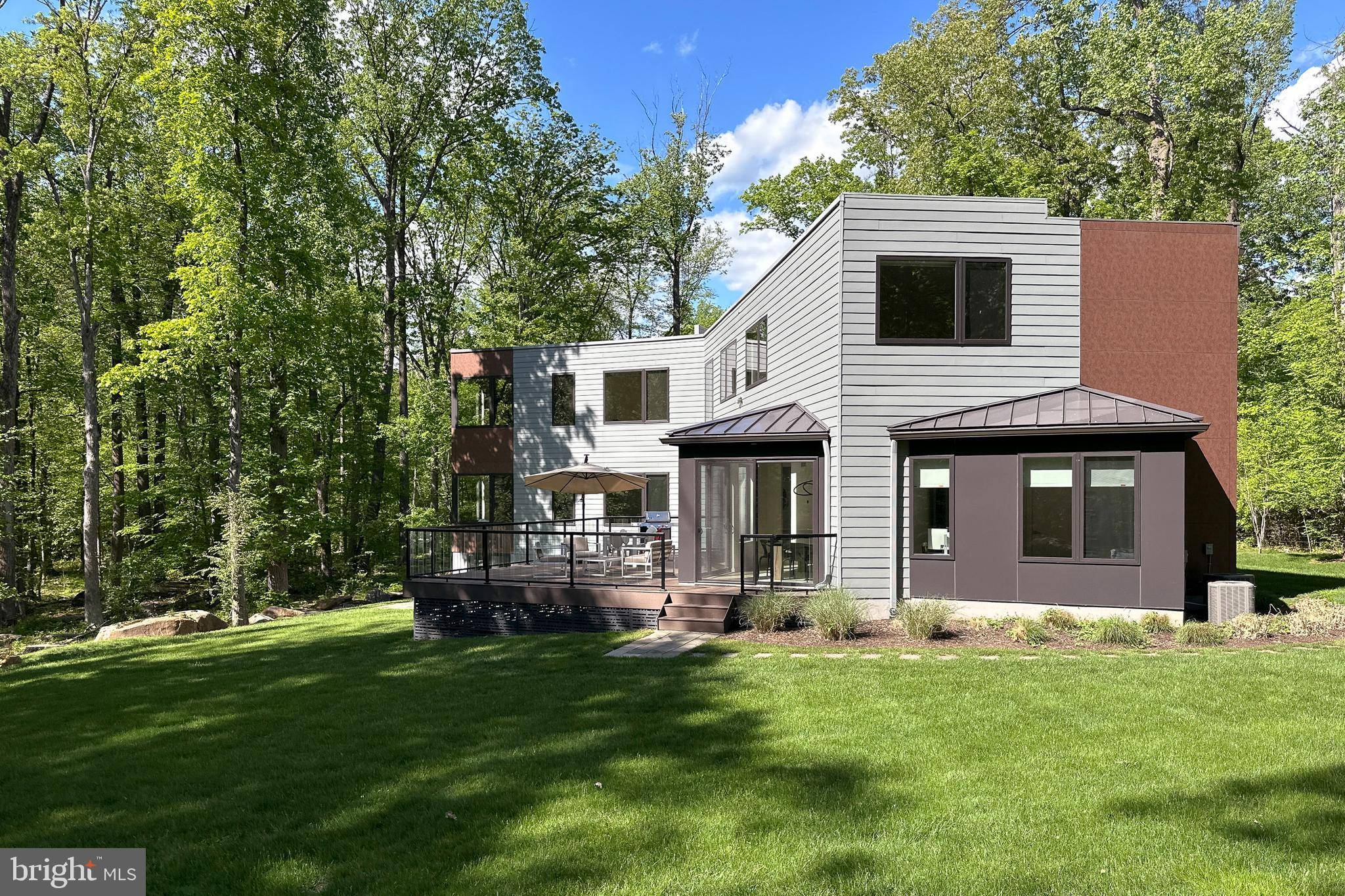 Princeton, NJ 08540,8 GARRETT LANE