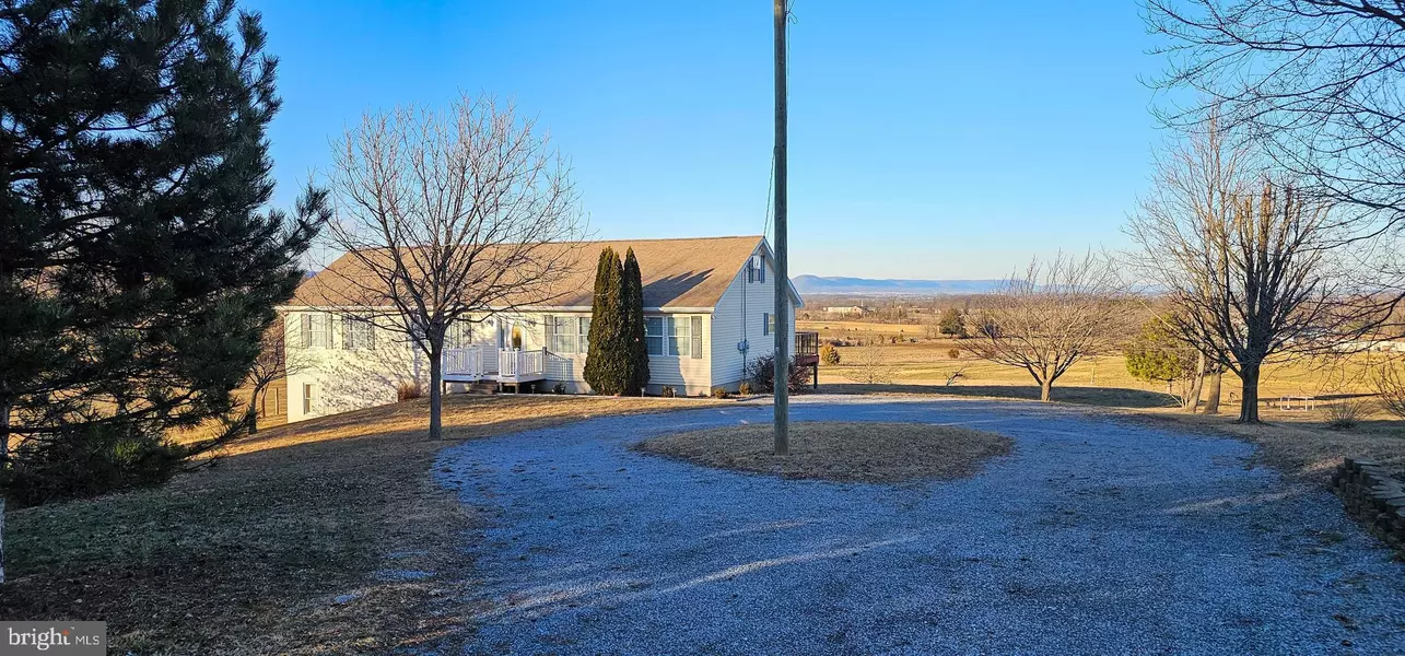 10039 KNOB ROAD, Mercersburg, PA 17236