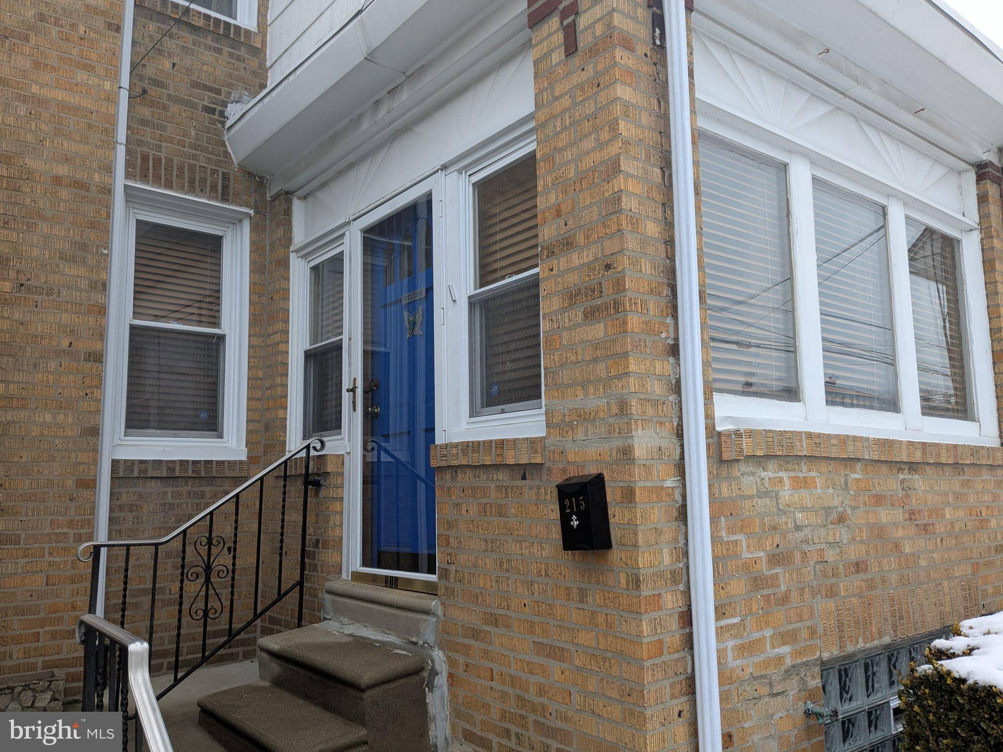 215 LONGSHORE AVE, Philadelphia, PA 19111