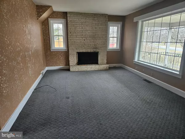 Chambersburg, PA 17202,432 FALLING SPRING RD