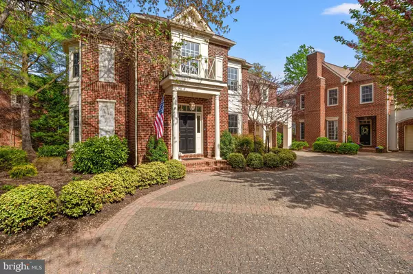 Bethesda, MD 20817,9200 TOWN GATE LN