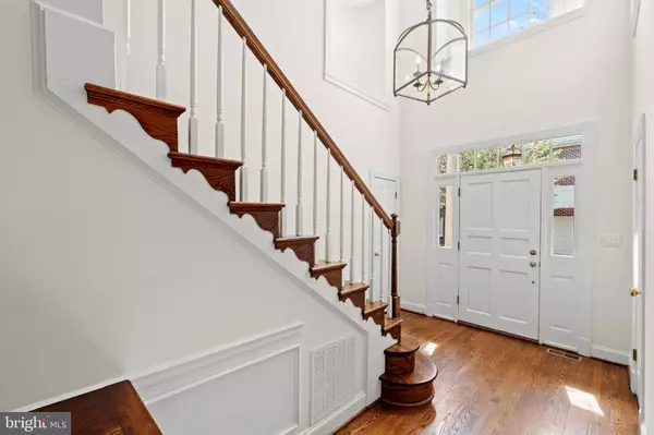 Bethesda, MD 20817,9200 TOWN GATE LN