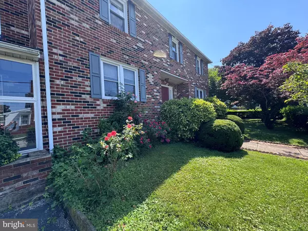 Bryn Mawr, PA 19010,856 MARTIN AVE