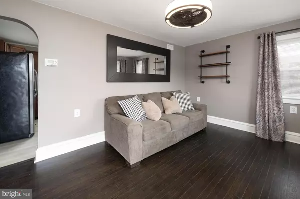 Maple Shade, NJ 08052,11 S TERRACE AVE