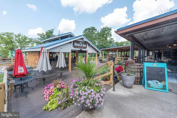 Oakland, MD 21550,565 GLENDALE RD #312