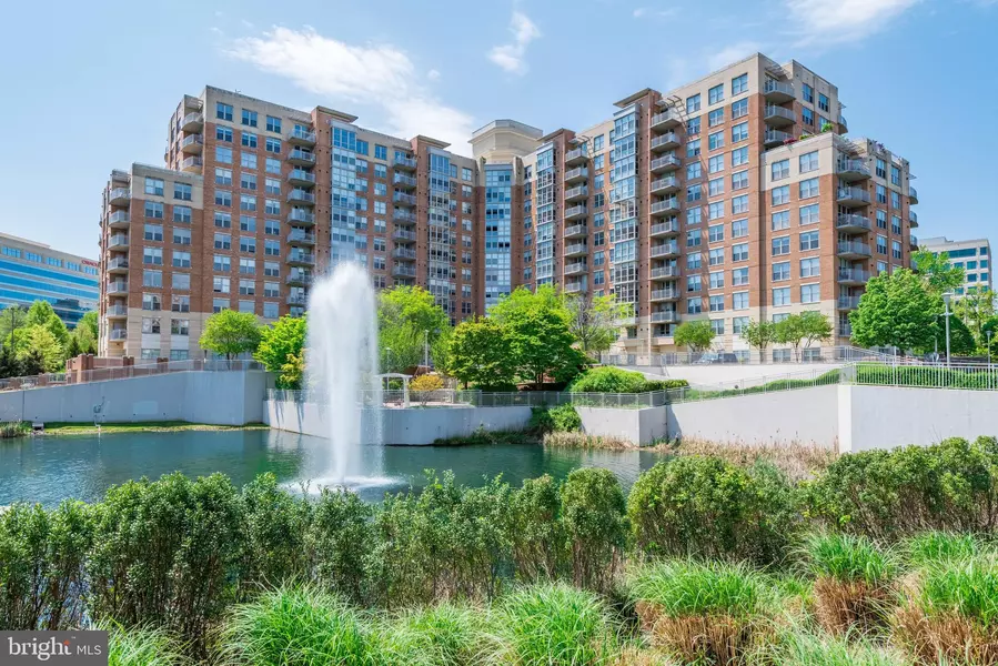 11800 SUNSET HILLS RD #1215, Reston, VA 20190