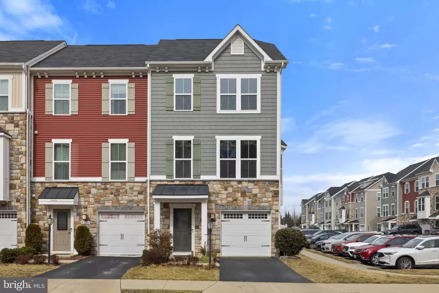 41690 MCMONAGLE SQ, Aldie, VA 20105