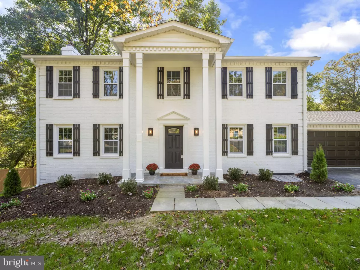 Vienna, VA 22181,9817 BRIDLERIDGE CT