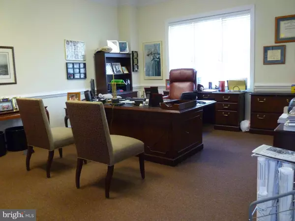 Woodbridge, VA 22192,4000 GENESEE PLACE #213