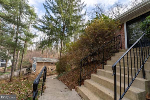 Falls Church, VA 22041,3706 QUAINT ACRE CIR