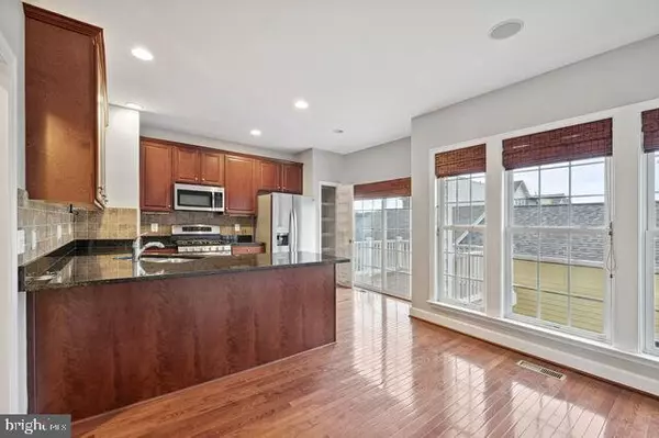 Leesburg, VA 20175,310 VIRGINIA WILDFLOWER TER SE