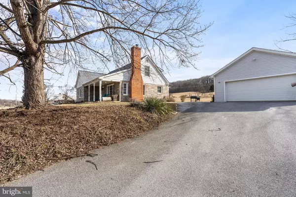 410 BAKERTON RD, Harpers Ferry, WV 25425