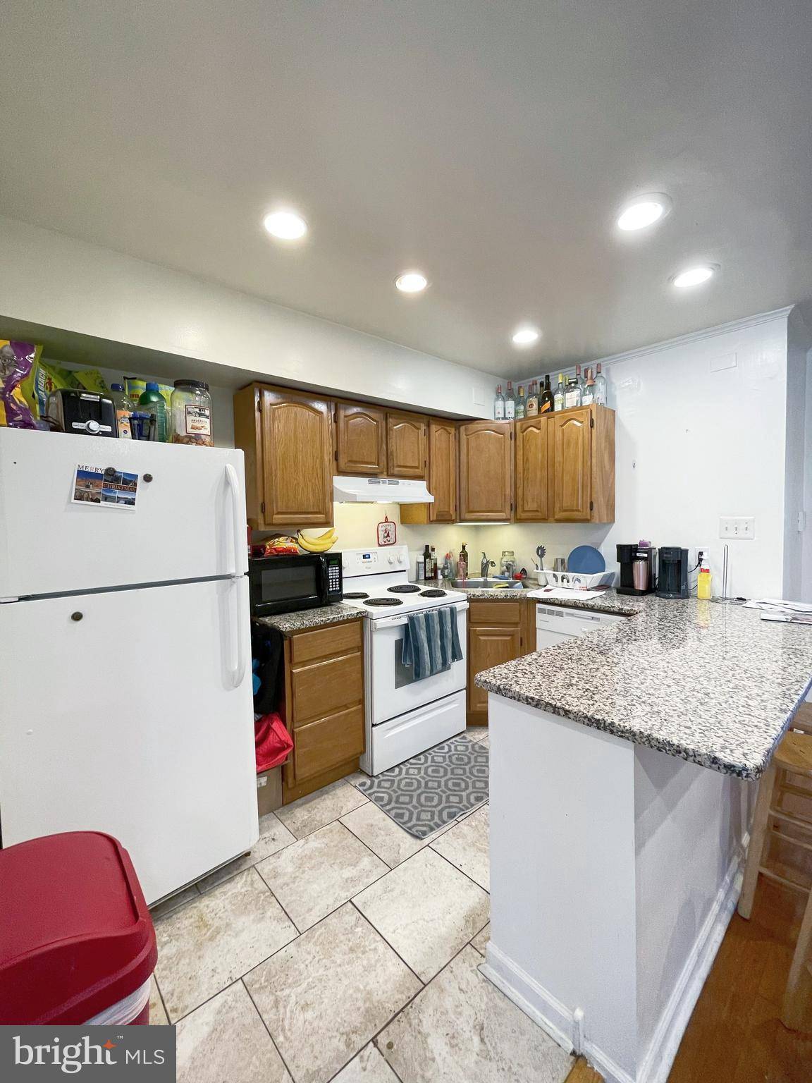 Philadelphia, PA 19141,1935 W CHEW ST