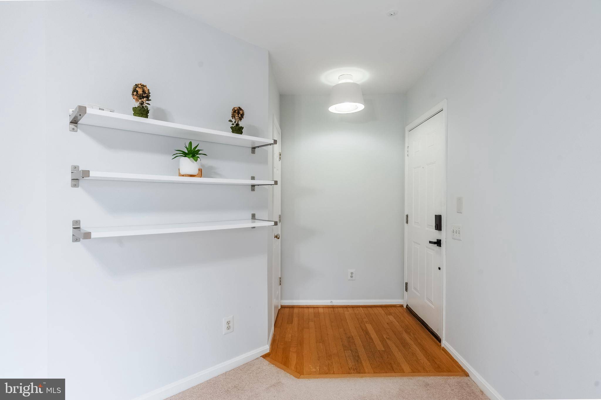 Alexandria, VA 22310,5930 KIMBERLY ANNE #301