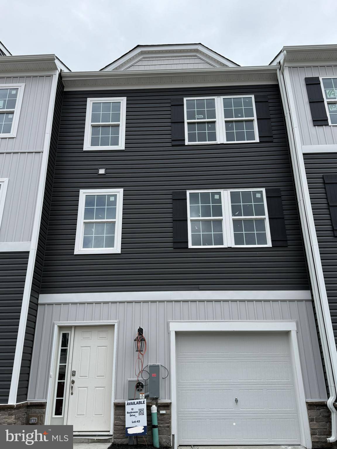 12 BAYBREEZE DR, Waretown, NJ 08758