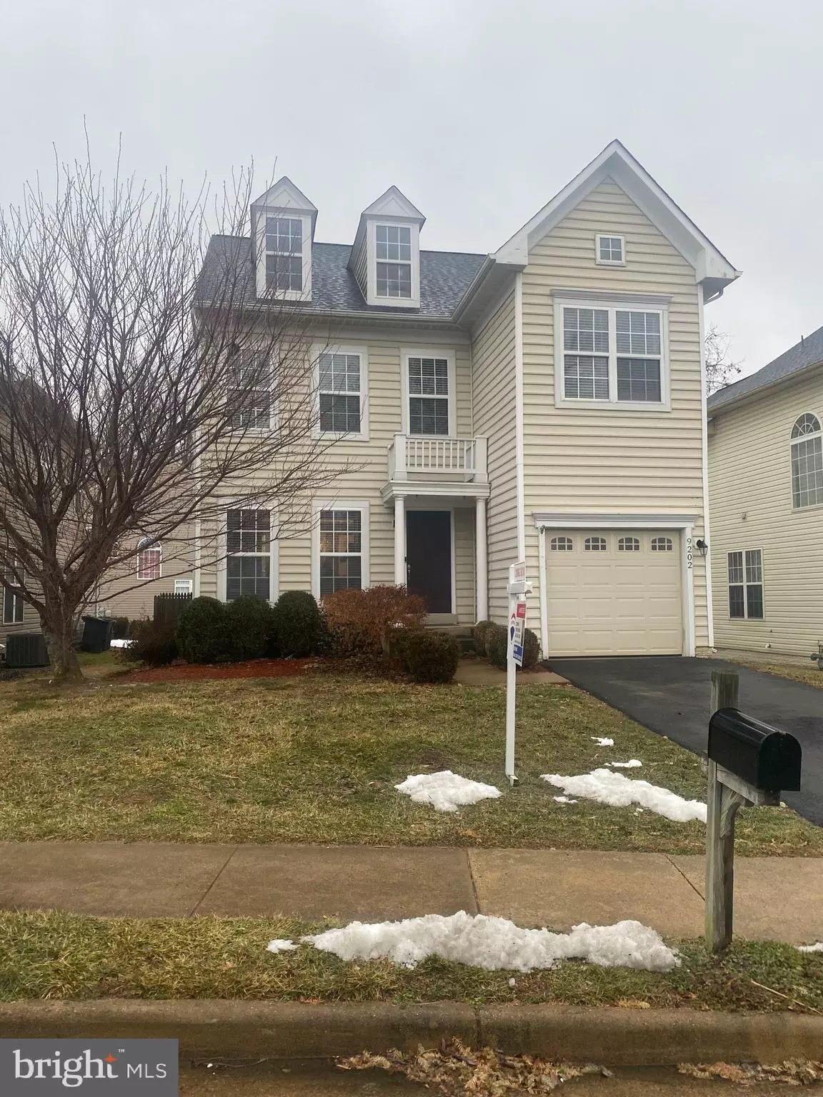 Manassas Park, VA 20111,9202 GREENSHIRE DR