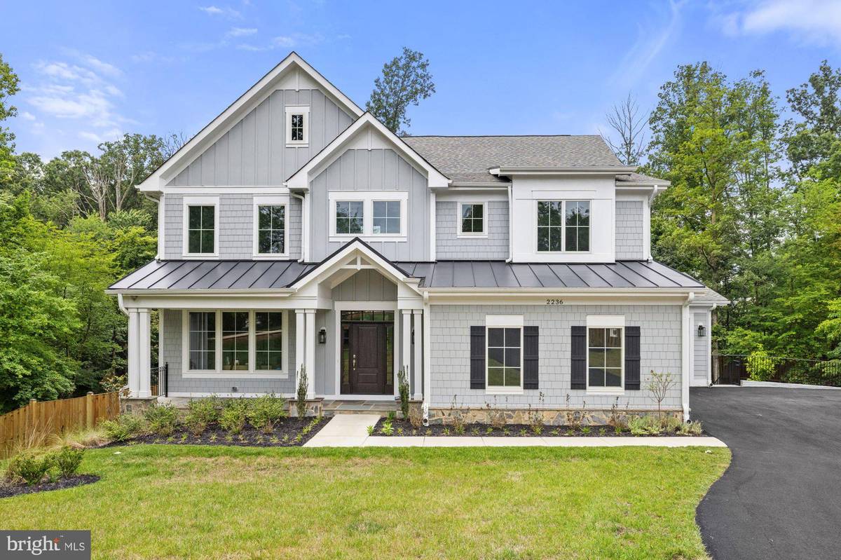Vienna, VA 22181,2236 LAUREL RIDGE RD