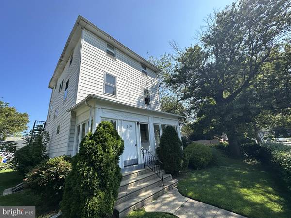 719 PEMBROKE AVE #2ND FLOOR, Lansdowne, PA 19050