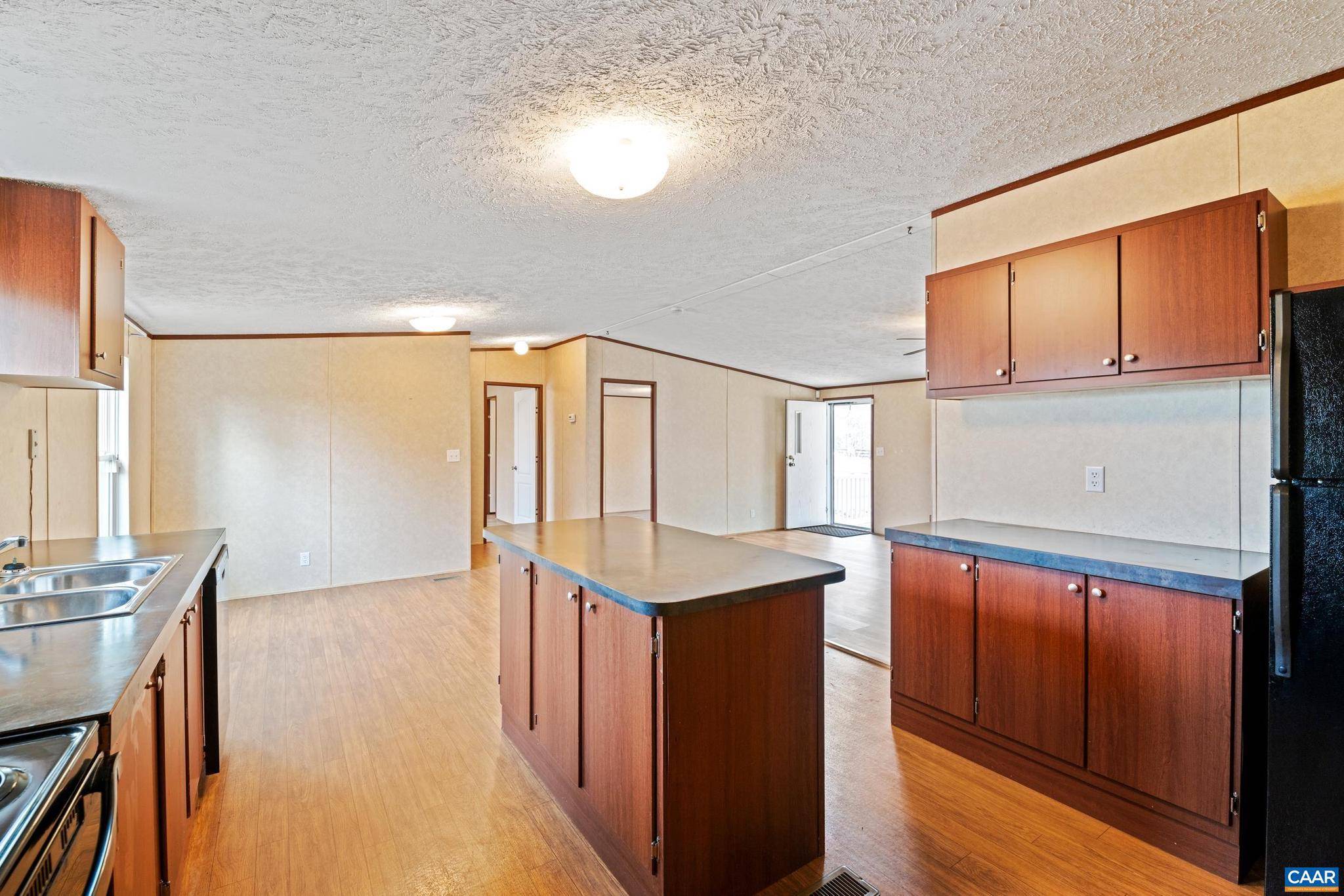 Scottsville, VA 24590,5005 TALL OAKS LN