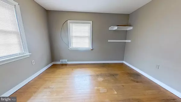 York, PA 17402,1820 E MARKET ST #2ND FL
