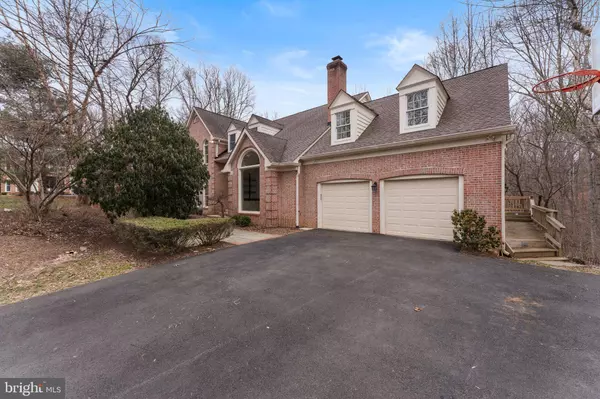 Oakton, VA 22124,10697 OAKTON RIDGE CT
