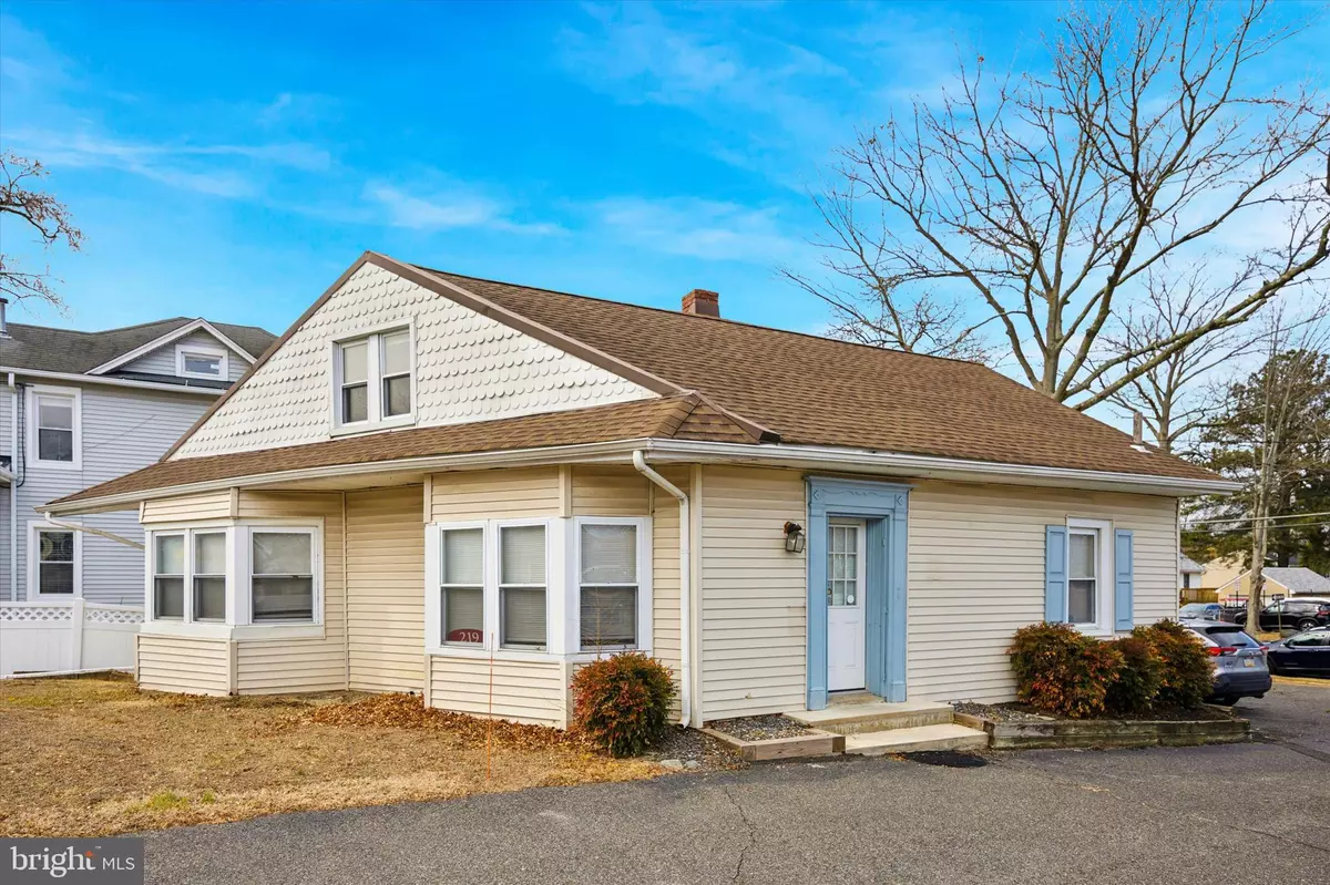 Barrington, NJ 08007,219 CLEMENTS BRIDGE RD