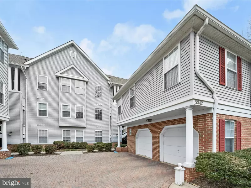 5842 WYNDHAM CIR #304, Columbia, MD 21044