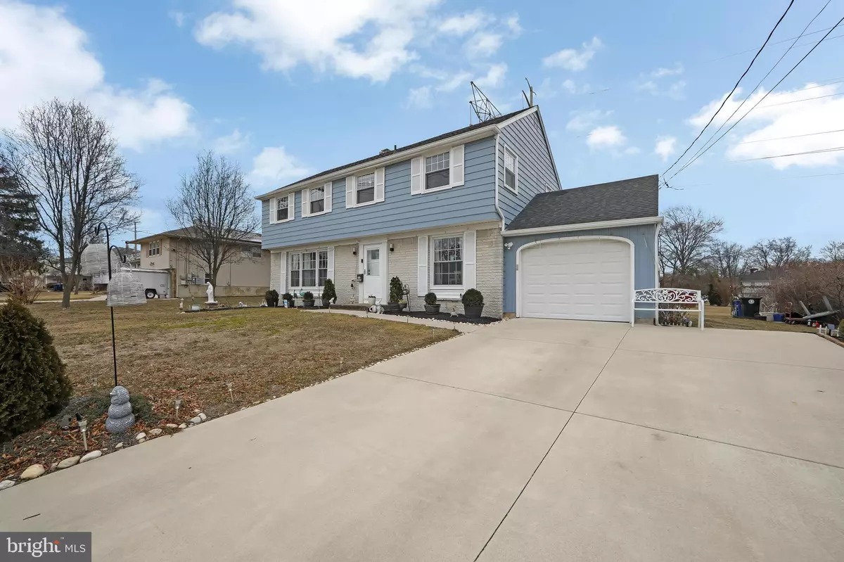 Cinnaminson, NJ 08077,702 HILLTOP RD