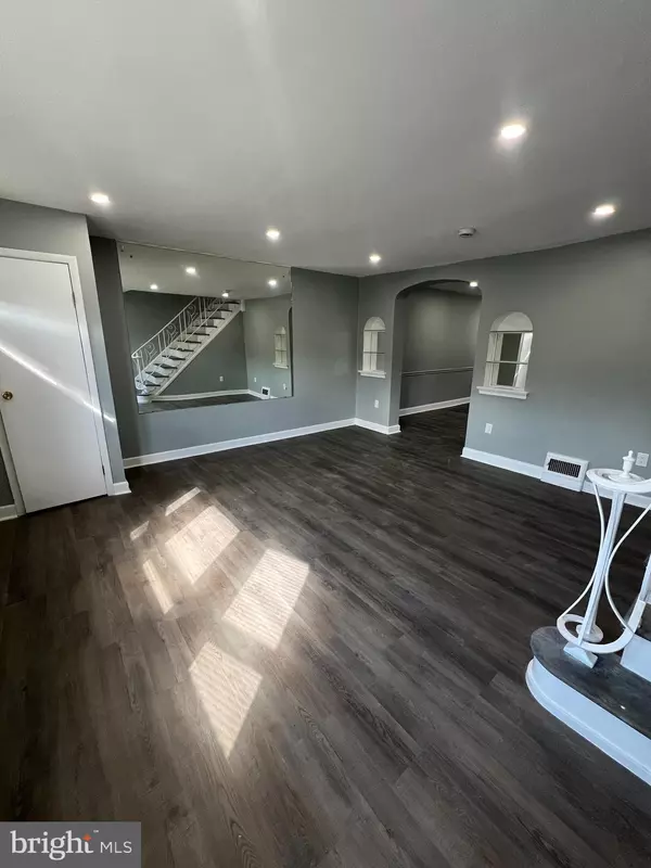 Philadelphia, PA 19111,1353 FANSHAWE ST