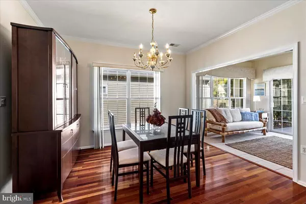 Princeton Junction, NJ 08550,5 PINFLOWER LA