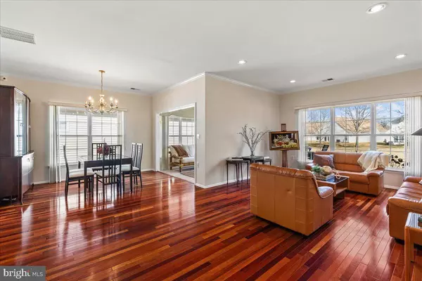 Princeton Junction, NJ 08550,5 PINFLOWER LA